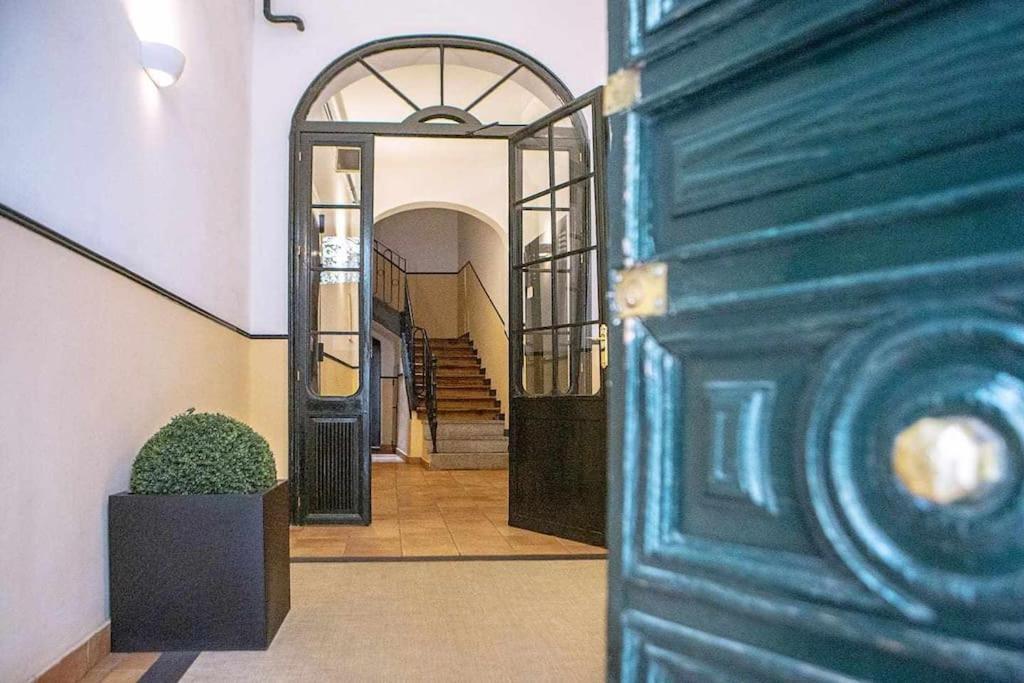Calle Huertas Acogedor By Regalatemadrid — Photos 2